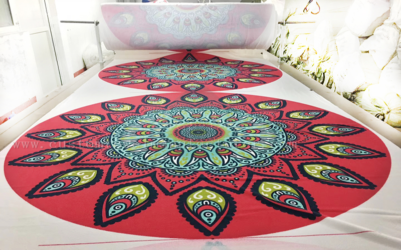 China Custom Beach Towels Supplier circle beach towel Factory